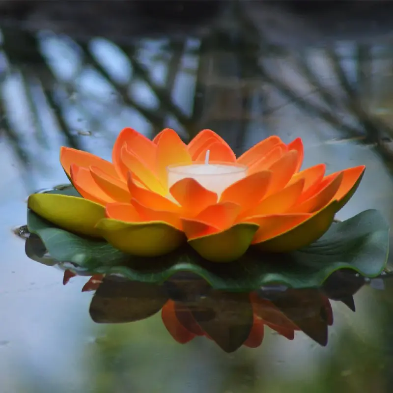 1 Pcs Lotus Floating Candle